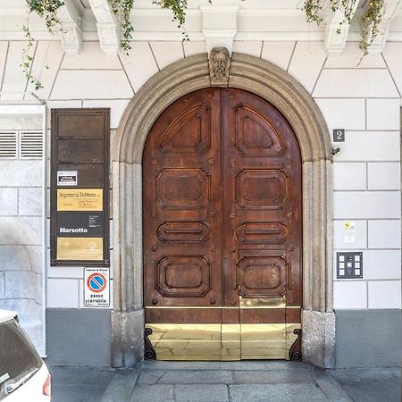 Milano City Apartments - Duomo Brera - Elegant Suite In Design District Dış mekan fotoğraf