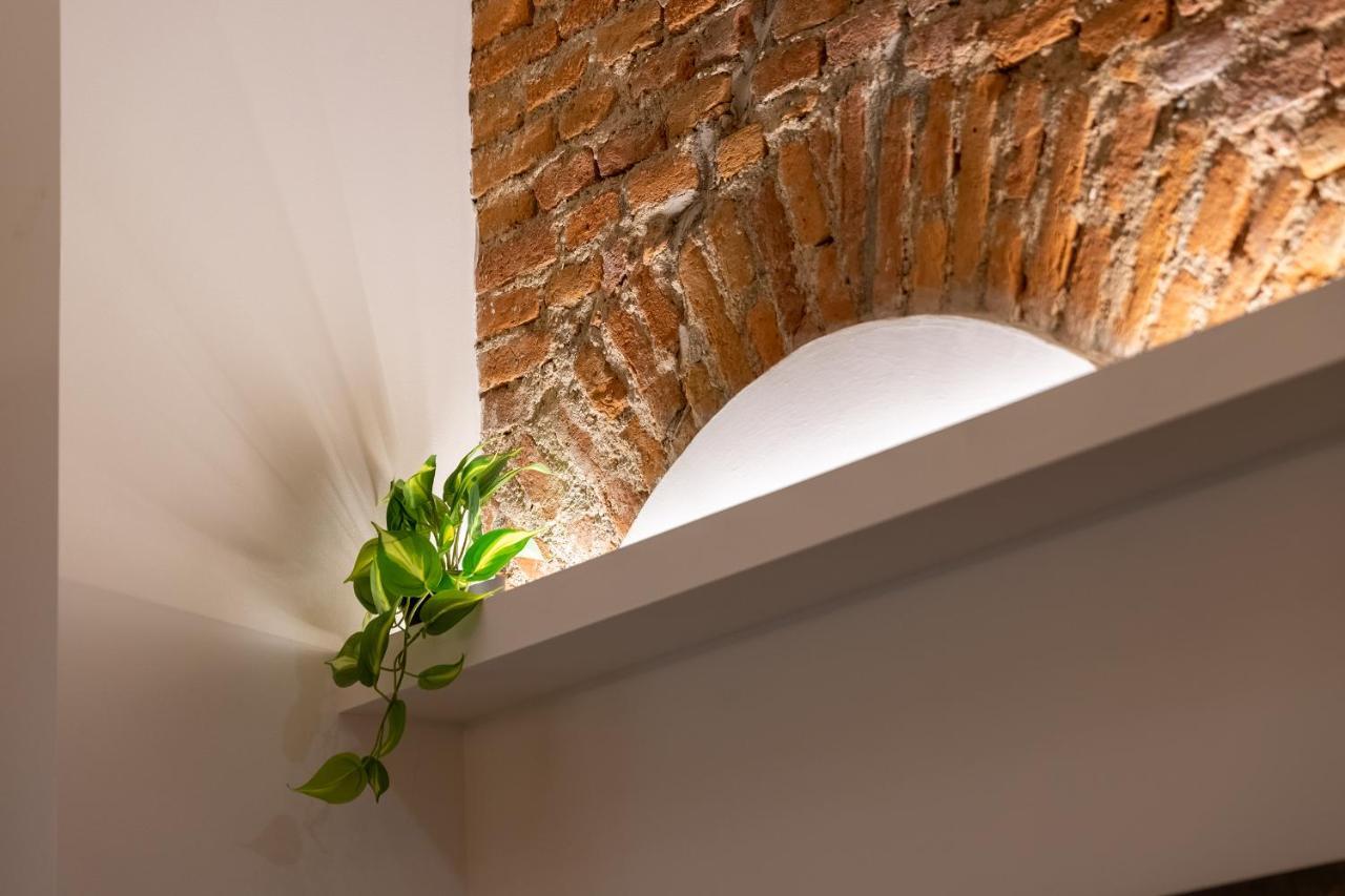Milano City Apartments - Duomo Brera - Elegant Suite In Design District Dış mekan fotoğraf